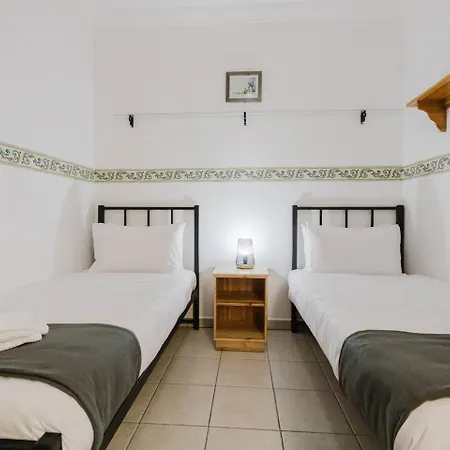 Ghadira Bay 3bed Right Next To Beach! By Homely *