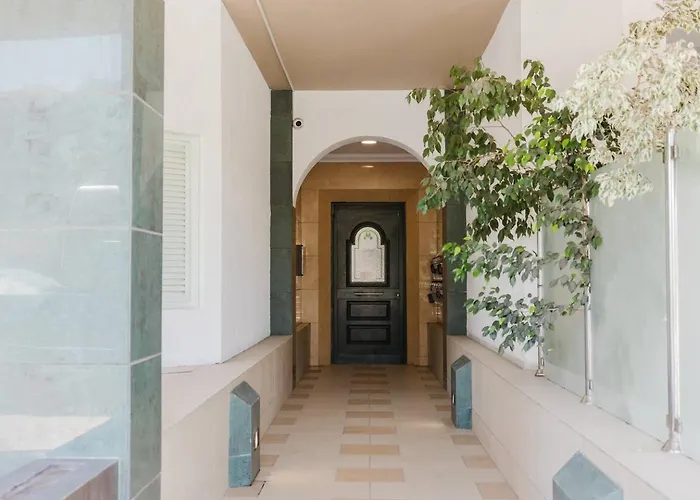 Lägenhet Ghadira Bay 3bed Right Next To Beach! By Homely