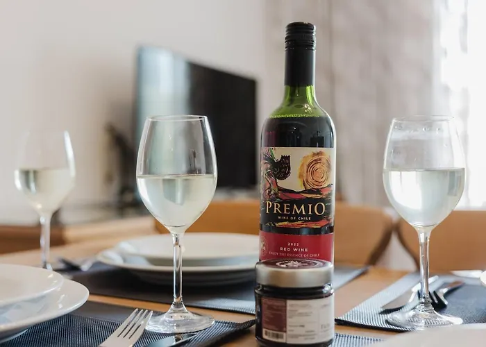 Ghadira Bay 3bed Right Next To Beach! By Homely Lägenhet