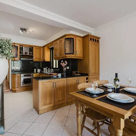 Ghadira Bay 3bed Right Next To Beach! By Homely