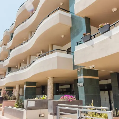 Ghadira Bay 3bed Right Next To Beach! By Homely Apartament