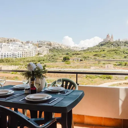 Ghadira Bay 3bed Right Next To Beach! By Homely *