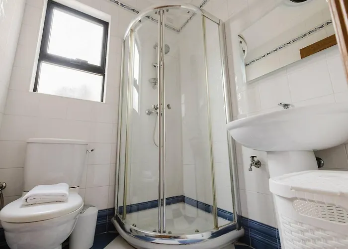 Ghadira Bay 3bed Right Next To Beach! By Homely *